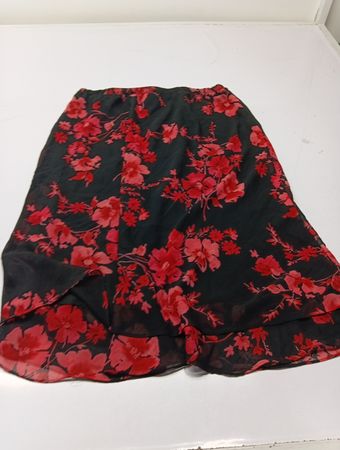Schwarz-rot gemusterter Blumenrock