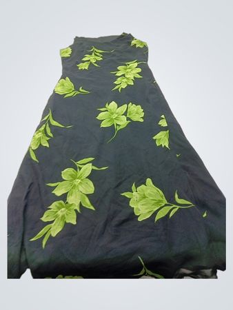 Schwarzes Maxikleid mit Blumenmuster und Größenetikett 14