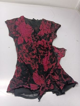 Le Chateau Floral Print Top