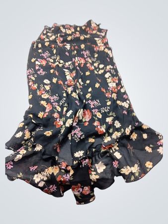 Schwarzes Blumenmuster-Kleid mit Rüschen