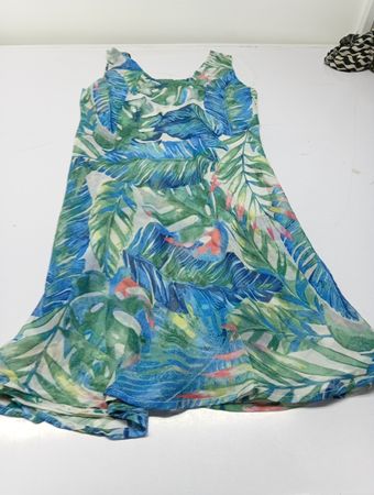 MISS NIKKY Tropenprint-Kleid