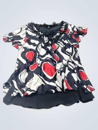 Damenbluse mit schwarzem und rotem abstraktem Muster