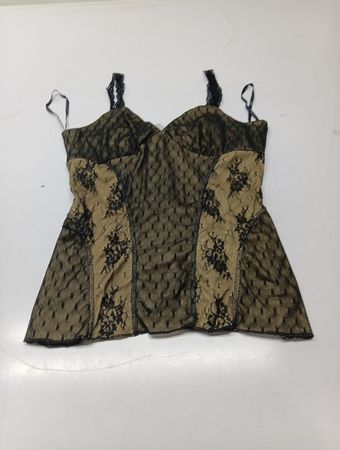 Nikki Me Camisole mit schwarzer Spitzenbesatz