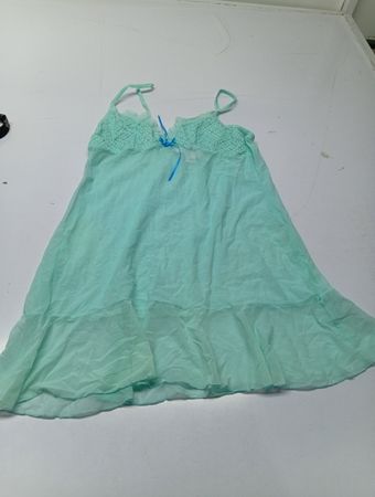 Victoria's Secret Slip mit grüner Spitzverzierung