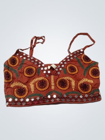 Besticktes Crop-Top mit Pailletten