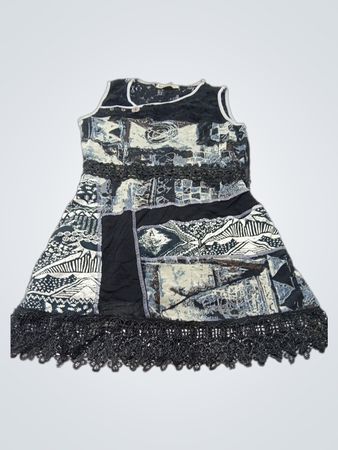 SHA&SHA Damenkleid mit Patchwork-Muster und Spitzenbesatz