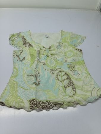 Cleo Petites Damen Oberteil mit kurzem Arm und grünem Blumenmuster