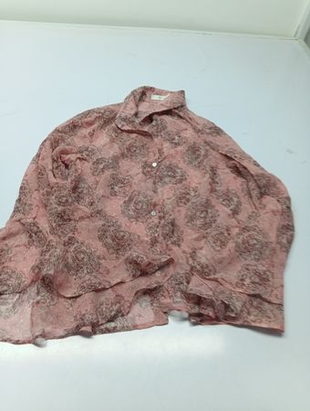 Blusa estampada com flores rosa STUDIO M