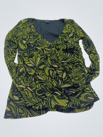 Apt 9 Damen Bluse mit grünem Wirbelmuster und V‑Ausschnitt