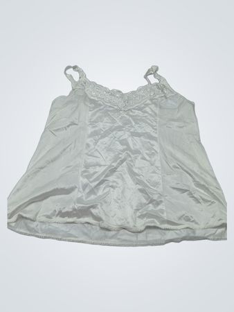 Weißer Spitzenbesatz-Cami