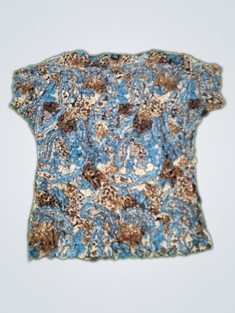 Magic Petals One Size Fits Everybody Short Sleeve Top