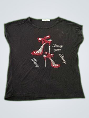 YUNA Sleeveless T-Shirt