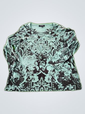 Averly Hazel Woman Long Sleeve Top