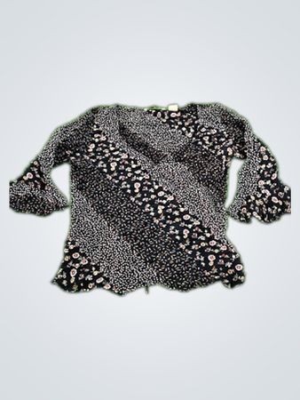 Quiz Petite Floral Blouse