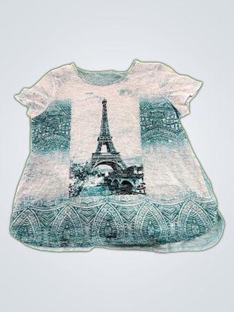 T-Shirt with Eiffel Tower Design