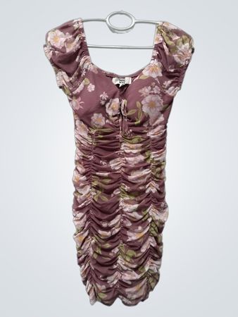 Madden NYC gerafftes florales Mini-Kleid