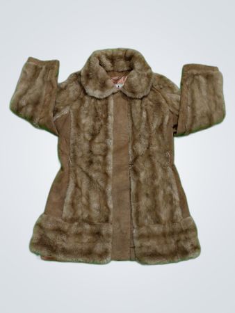Cappotto di pelliccia marrone