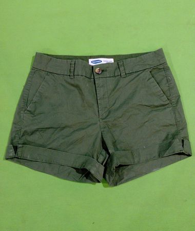 Old Navy Mid-Rise Everyday Cargo Shorts