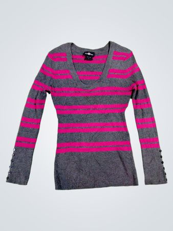 Es ist unsere Zeit grauer und rosafarbener gestreifter V-Ausschnitt Pullover mit langen Ärmeln