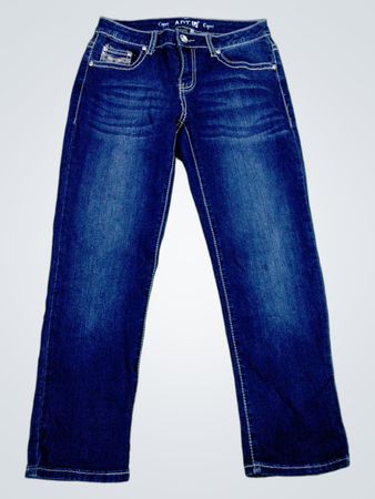 APT. 9 Capri Jeans