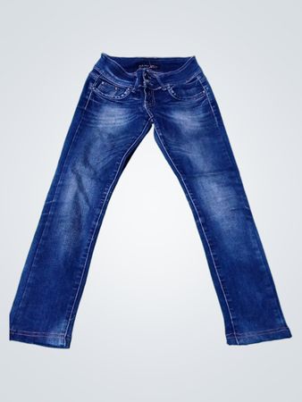 D. Jeans Lava Authentic Jeans