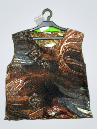 Luccini Printed Sleeveless Blouse