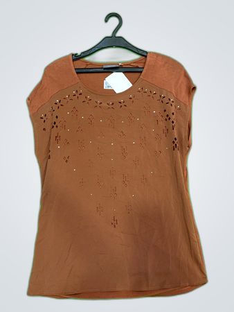 Yessica Embellished Sleeveless Blouse