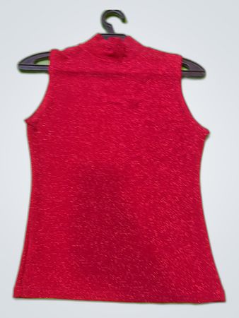 Red Sleeveless Top