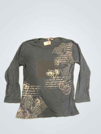 Patrice Break Graphic Long Sleeve Top