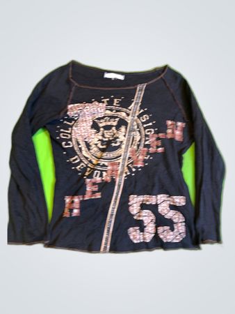 Long Sleeve Graphic Top