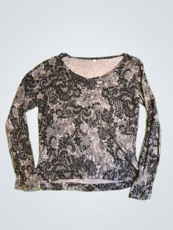 Gray and Black Paisley Long-Sleeve Top