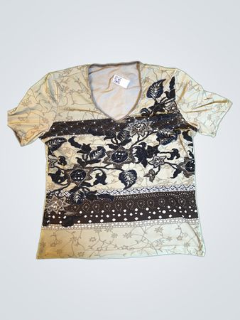 Vintage Floral Embroidered V-Neck Blouse
