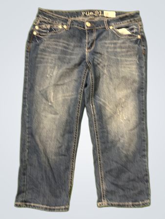 Rue21 Embellished Capri Jeans