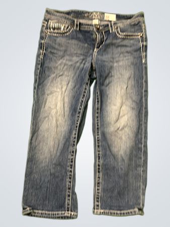 Maurices Low-Rise Embellished Capri Jeans