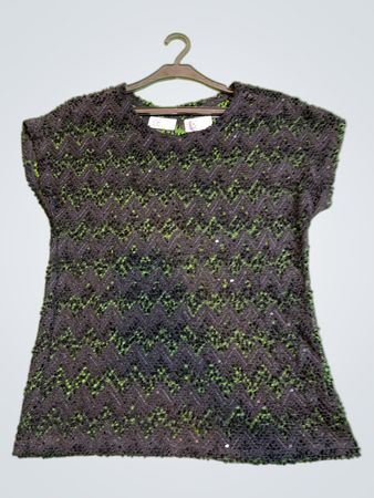 Black and Green Knit Top