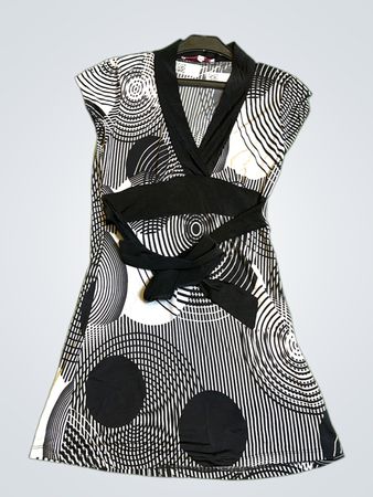 TALLY WEiJ Black and White Optical Pattern Dress