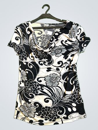 Black and White Floral Short Sleeve Shirt