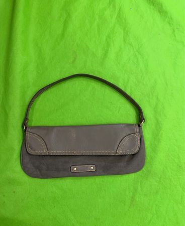 Graue Leder-Clutch