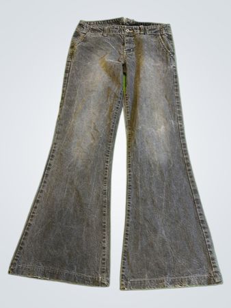 Graue Jeans