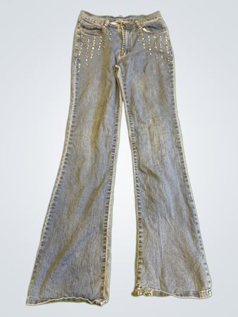 Blaue Jeans mit Strasssteinen