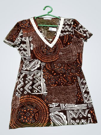 Braunes gemustertes Kurzarmkleid
