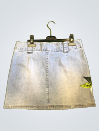 Jeansrock in heller Waschung mit Blätterdesign