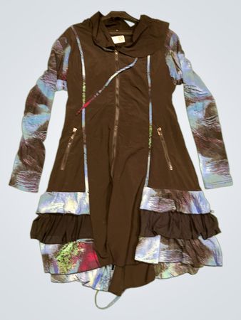 GL schwarze Jacke mit blauen und schwarzen Druckärmeln