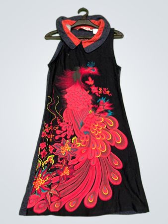 Smash! Damen Schwarzes Ärmelloses Kleid mit Pfauendesign
