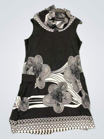 Style & Co Schwarz-Weiß Blumenmuster Kleid