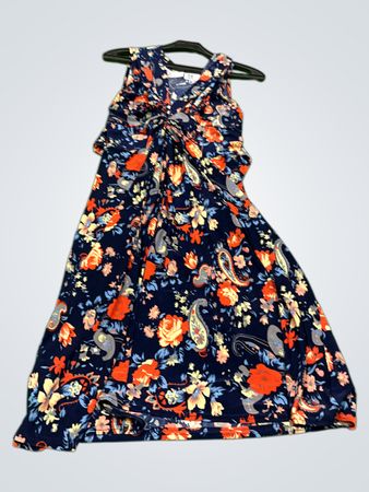 Maxikleid mit marineblauem Blumenmuster