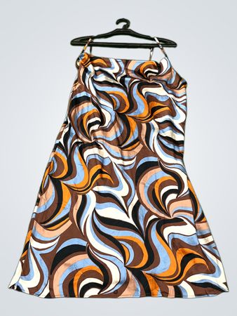 Maxikleid mit abstraktem Druck