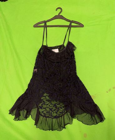 Schwarzes Spitzen-Babydoll-Kleid