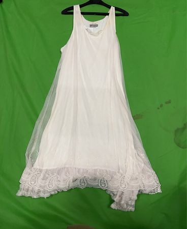 Lino-Fabrik Kleid mit weißer Spitzenborte