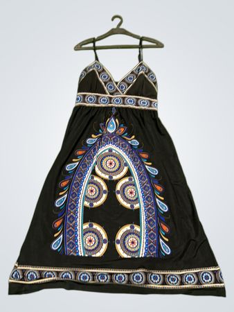 e-woman Kollektion schwarzes bedrucktes Maxikleid